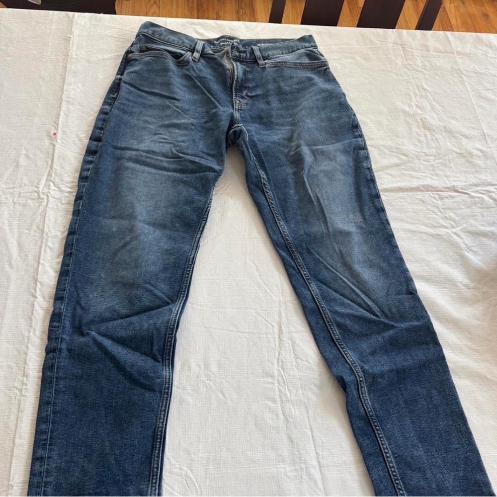 Banana Republic traveler athletic Men's Jean